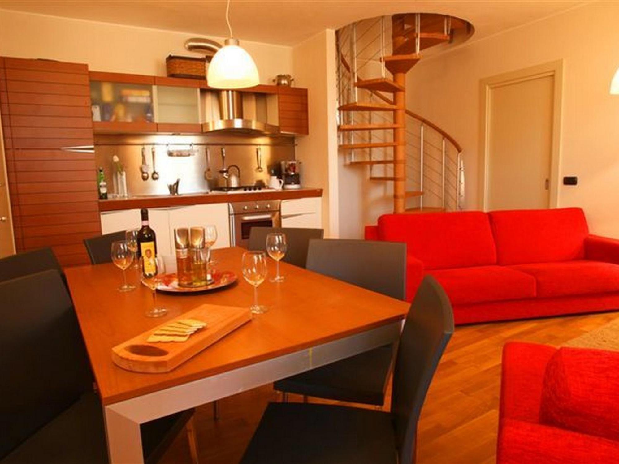 La Piazza Menaggio Apartment Bagian luar foto